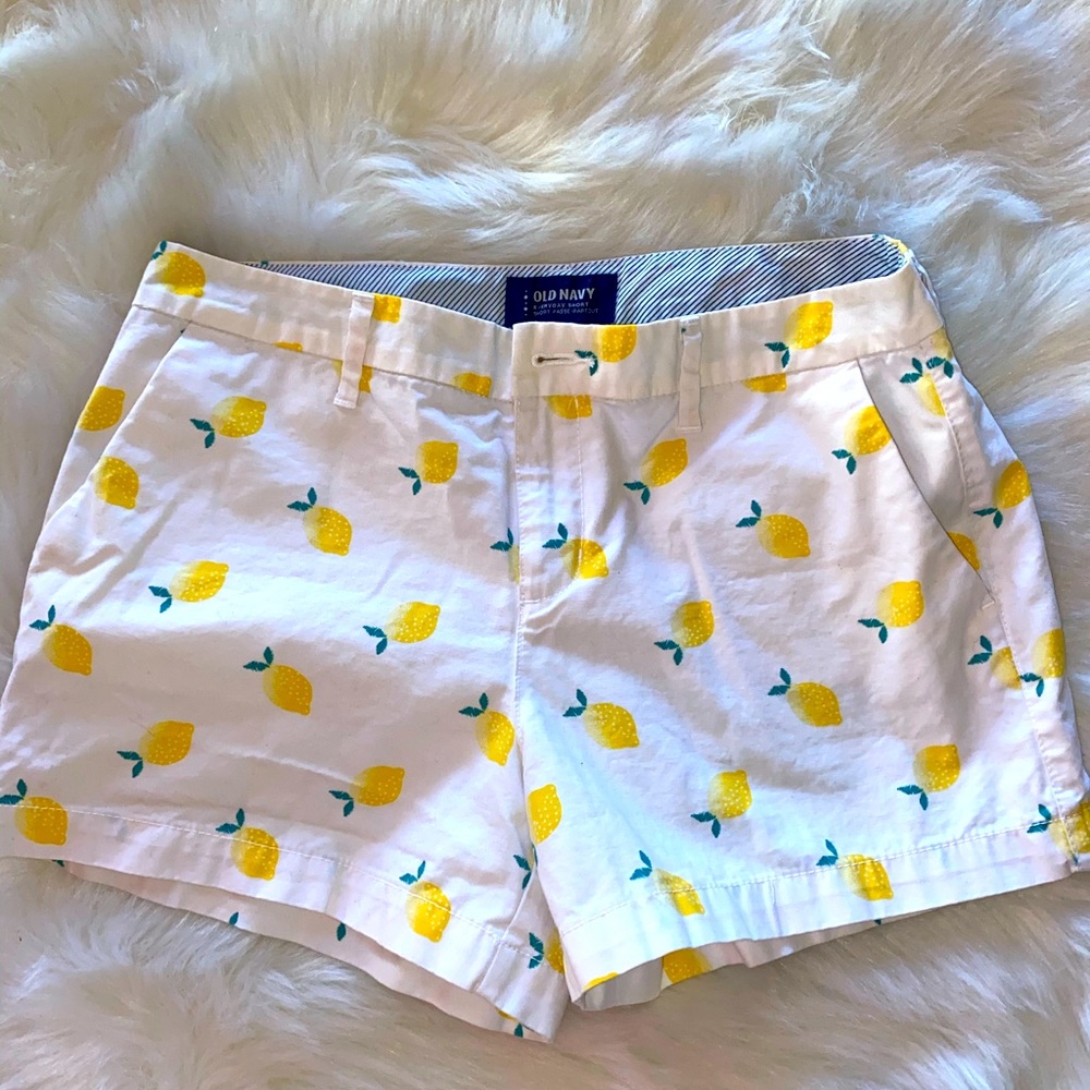 Old Navy everyday short